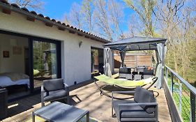 PAUSE NATURE. Maison Ananda à 14 kms de Toulouse avec parking privatif